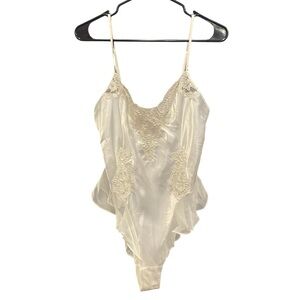 Vintage 90's Victoria's Secret Teddy Glossy Finish Flutter Sheer Ruffle Ivory M